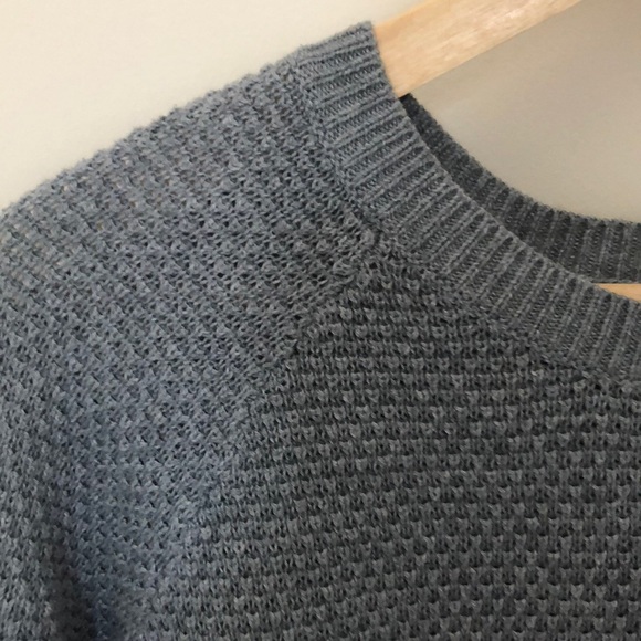 Old Navy Sweater - Picture 2 of 2